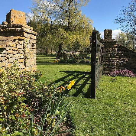 הוילה צ'יפנהאם The Manor Farm Alderton מראה חיצוני תמונה