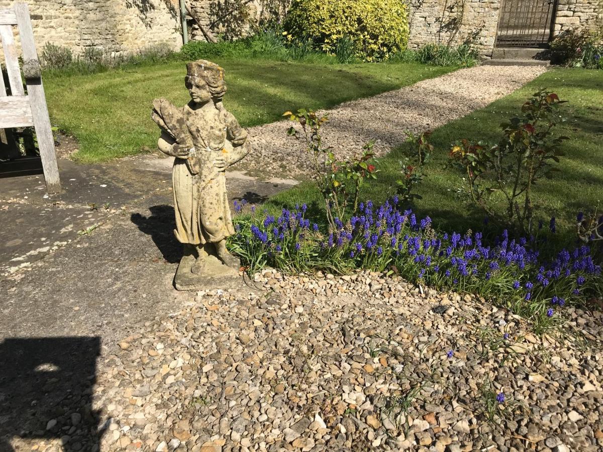 הוילה צ'יפנהאם The Manor Farm Alderton מראה חיצוני תמונה