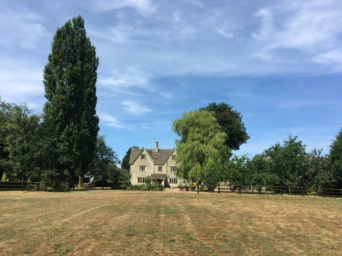 הוילה צ'יפנהאם The Manor Farm Alderton מראה חיצוני תמונה