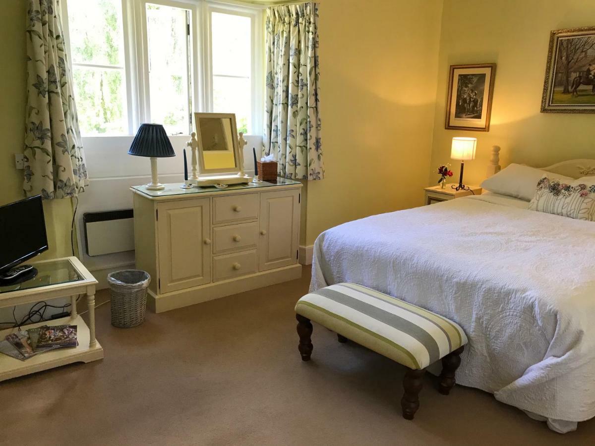 הוילה צ'יפנהאם The Manor Farm Alderton מראה חיצוני תמונה